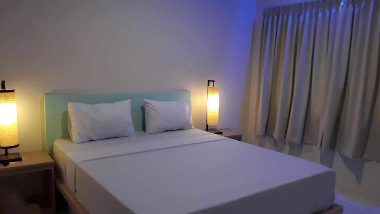 Bujang Lapuk Hostel 瑟克通 外观 照片
