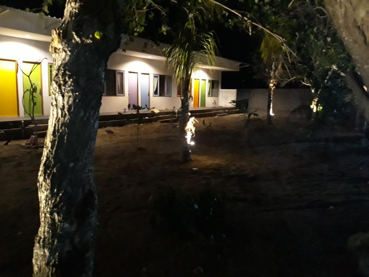 Bujang Lapuk Hostel 瑟克通 外观 照片